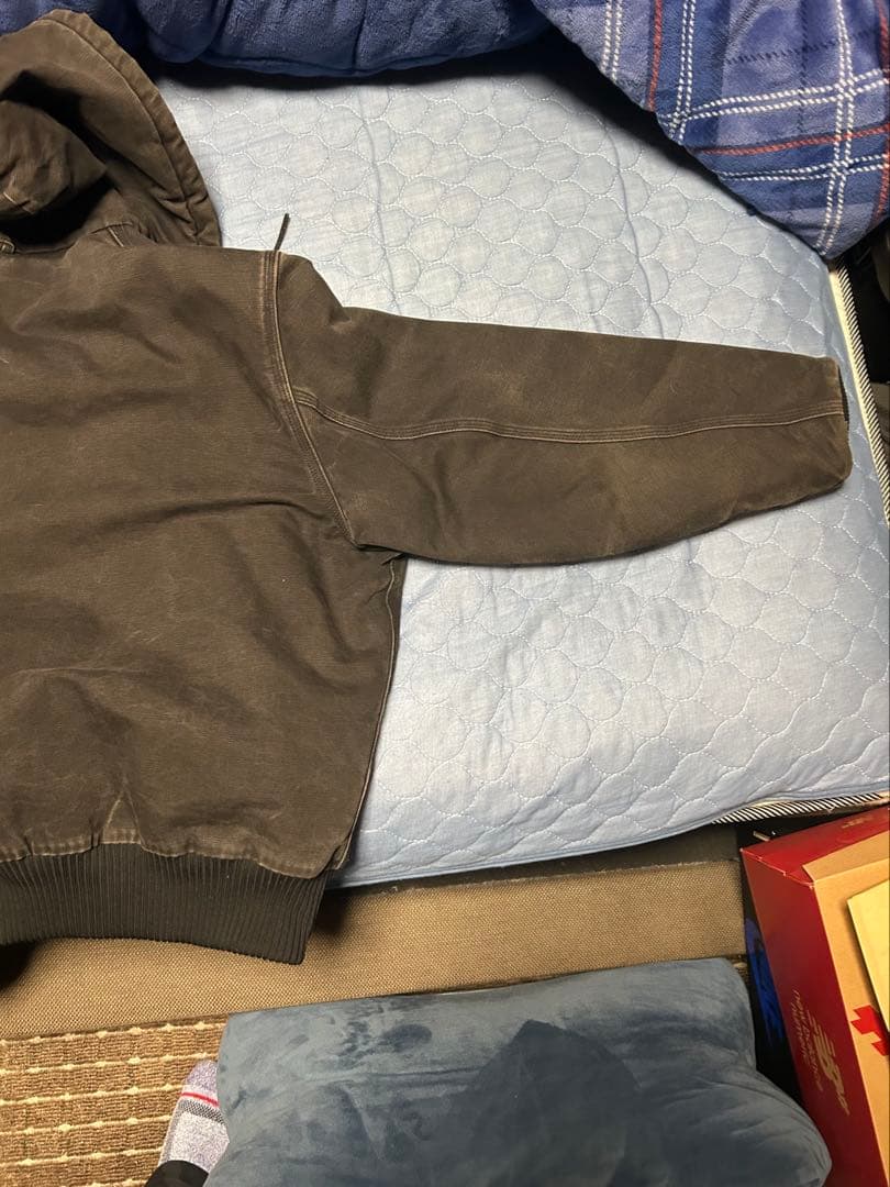 Carhartt アクティブジャケット　ブラック