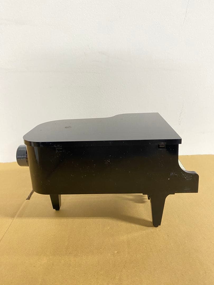 ◆未開栓古酒/サントリー/ウイスキー/ローヤル/ピアノ/楽器ボトル