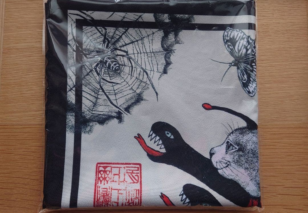 ヒグチユウコ　ギュスターヴ若冲雄鶏図風呂敷