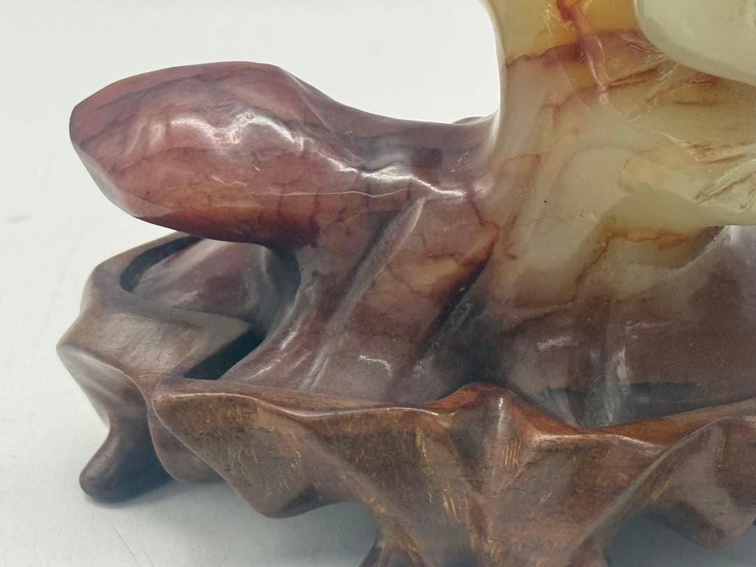 中国　玉製　鳥　台付　置物　送料込み260107