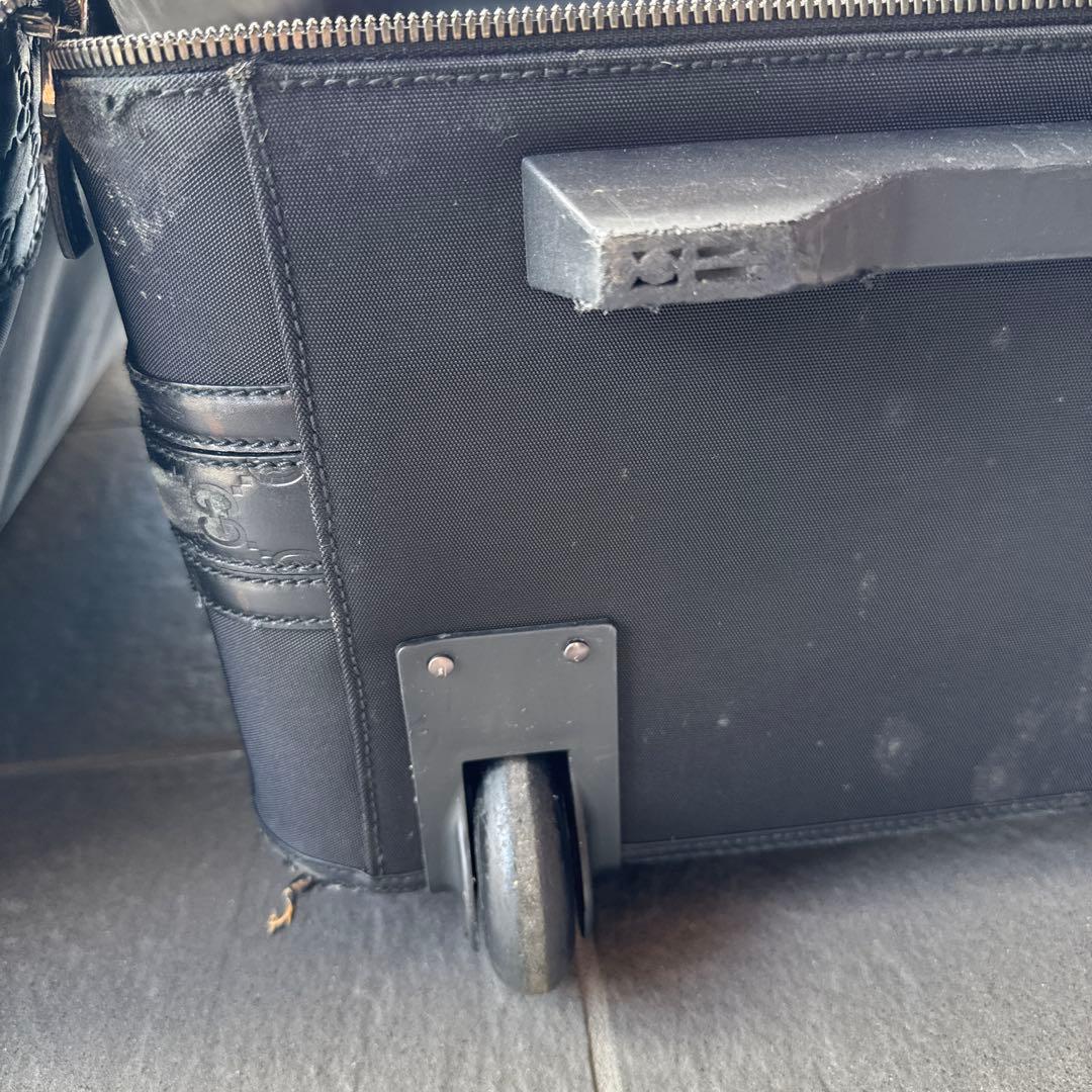 あや様　GUCCI キャリーケース 中型