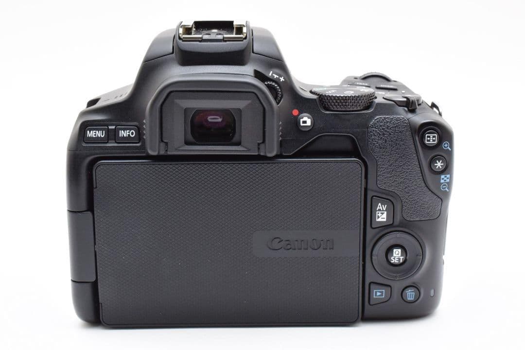 世界最軽量✨キヤノン EOS KissX10✨ダブルレンズ 高性能 Wi-Fi