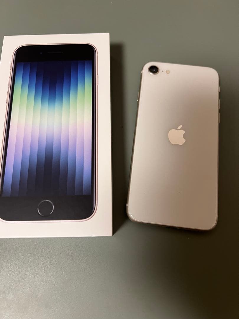 iPhone SE (第3世代) スターライト 64 GB SIMフリー