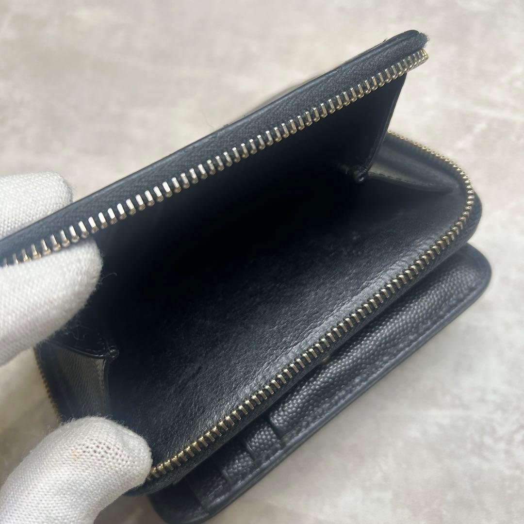 【インポートブランドコレクションk】二つ折り財布