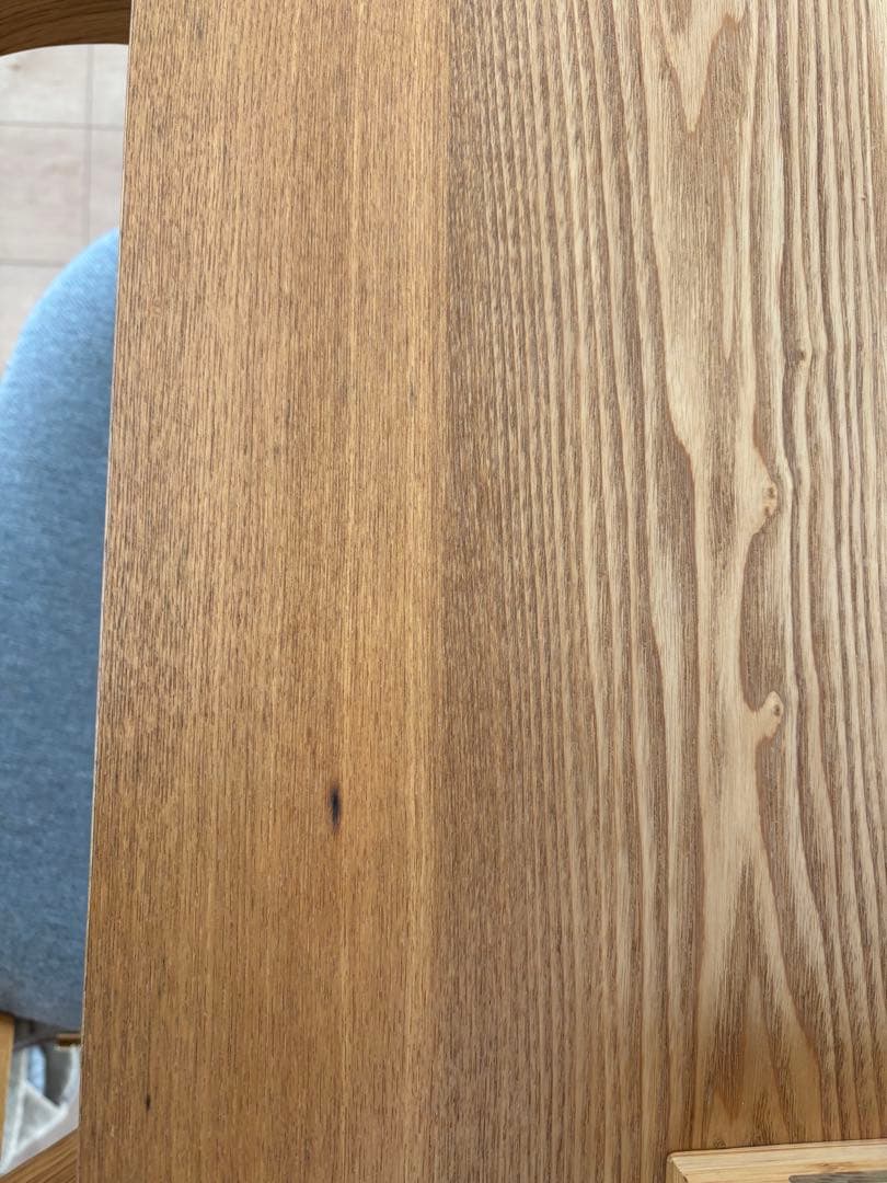 ak様値下げ　引取り可能な方。SIGNEダイニングテーブルチェア　４点セット