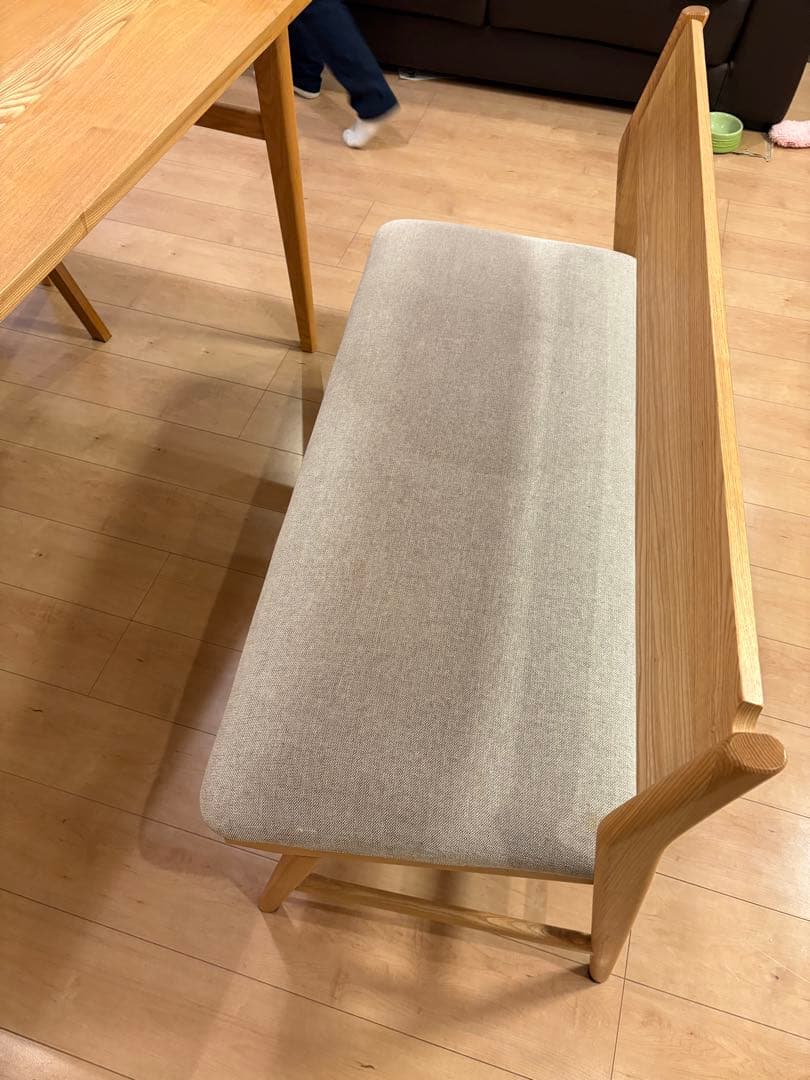 ak様値下げ　引取り可能な方。SIGNEダイニングテーブルチェア　４点セット