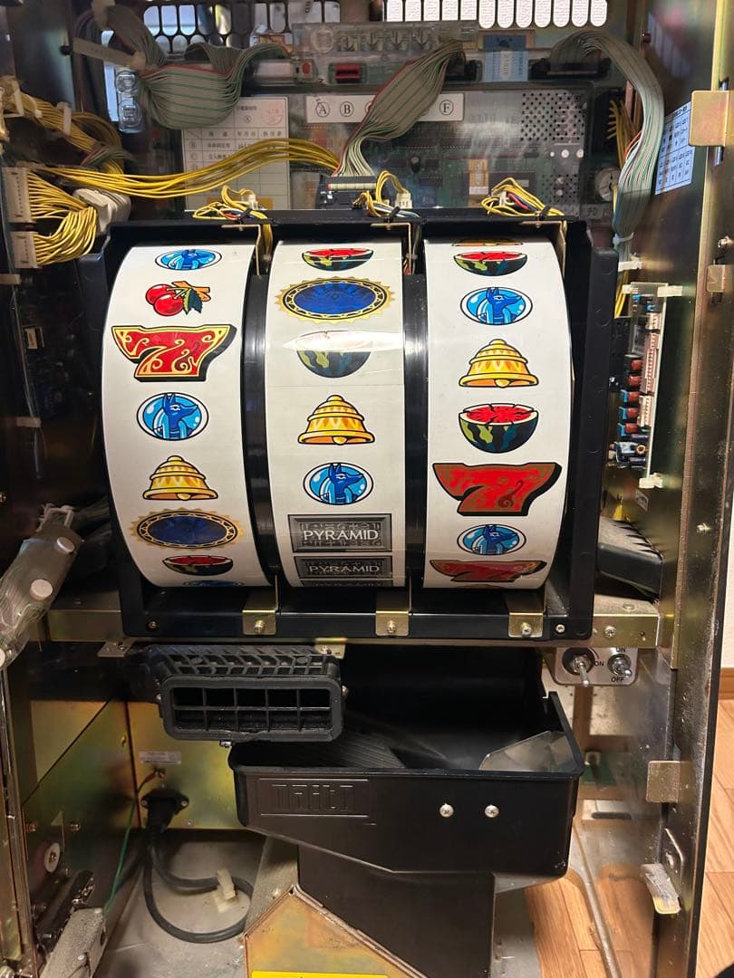 a*m様 パチスロ実機　初代秘宝伝　クレアパネル