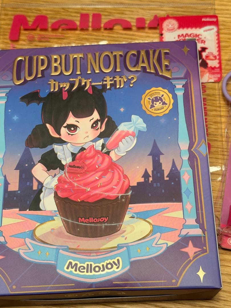 Mellojoy シークレット　メロジョイ　カップケーキか？