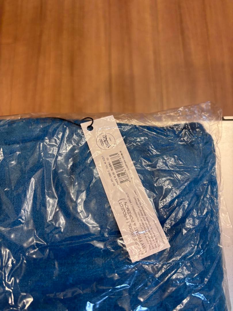 FRAGMENT x POKEMON THUNDERBOLT ブランケットブルー