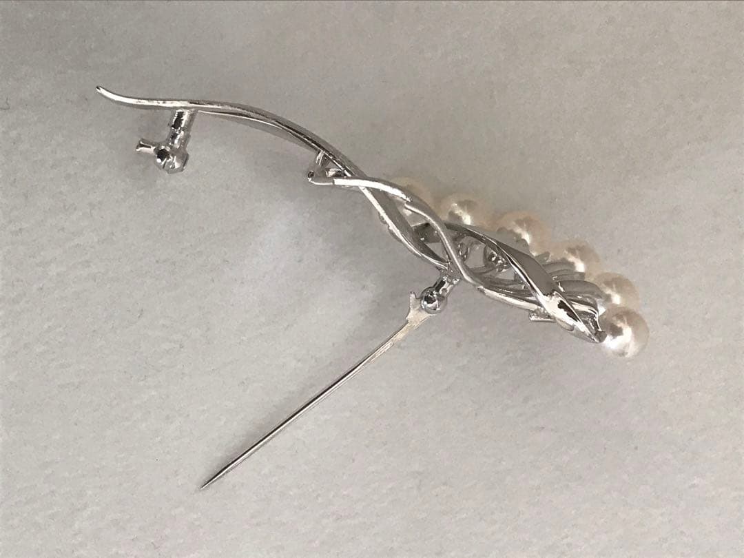 週末限定お値下げ！【未使用級！】ミキモト パール6珠　フラワーブーケ　ブローチ