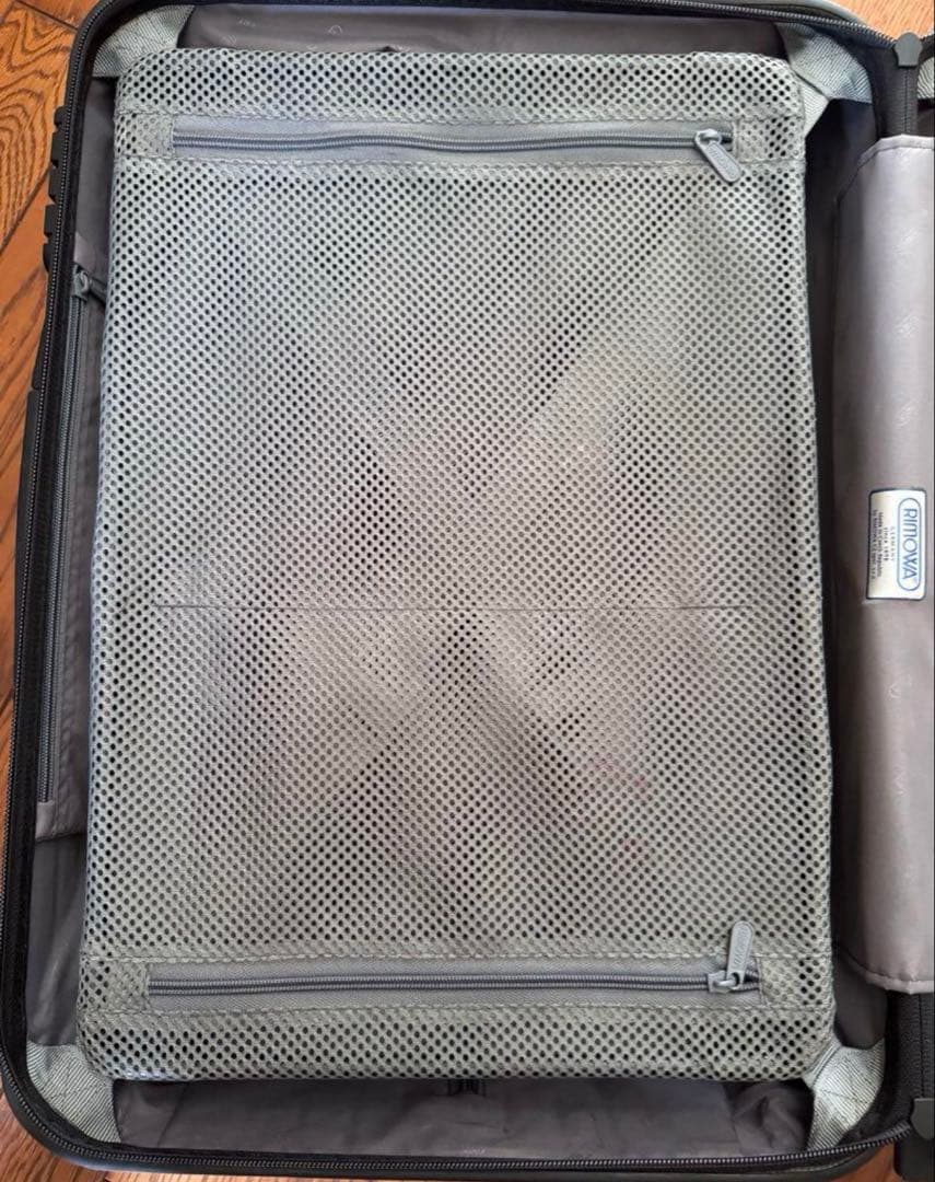 最終値下　美品　リモワ　サルサ　35L 2輪　機内持込可　ブラック