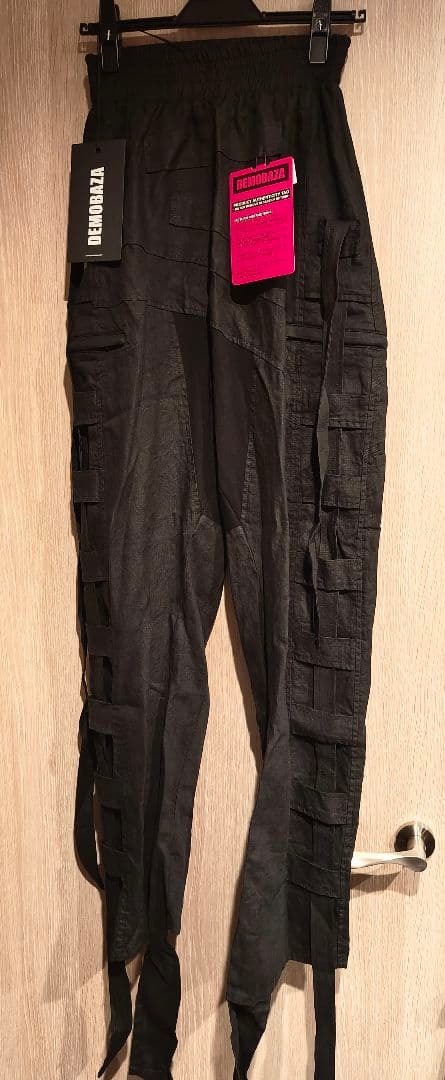 DEMOBAZAデモバザ　サルエルパンツ 黒 ストリートスタイル