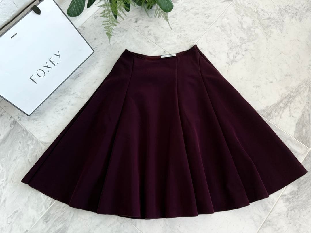 未使用級❣️FOXEY/フォクシーニューヨーク スカート 38 バーガンディ