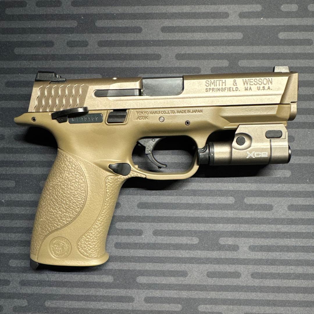 東京マルイ M&P9 V CUSTOM ガスブローバック　ライト付