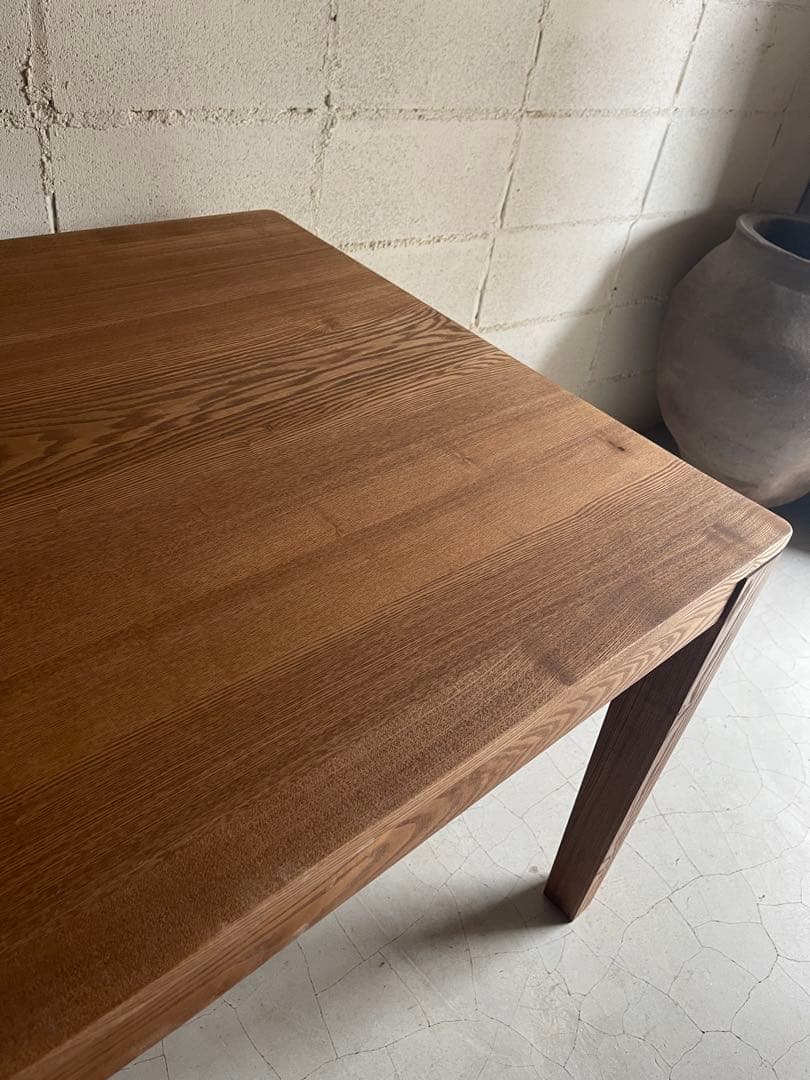 美品　天然木オーク無垢材　ダイニングテーブル　大手百貨店購入品　北欧　テーパー脚