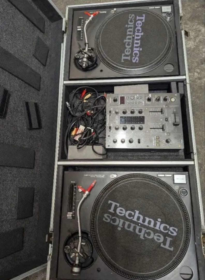 ターンテーブル用キャリーケース　Roadready