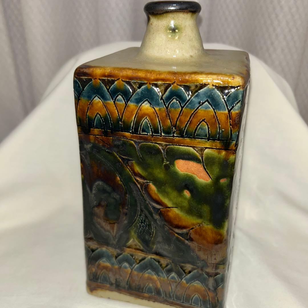 ◉本日限定◉照屋佳信　角瓶　線彫り　やちむん　照屋窯