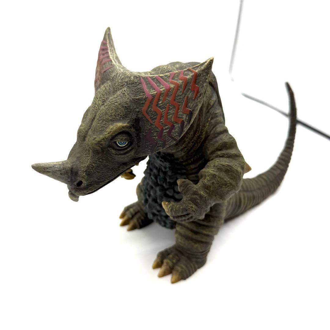 ゴモラ おとなりのかいじゅう フィギュア ウルトラマン