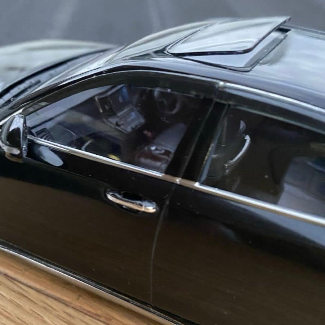 プラモデル完成品　 アオシマ 1/24 クラウンロイヤル　 21マジェスタ化