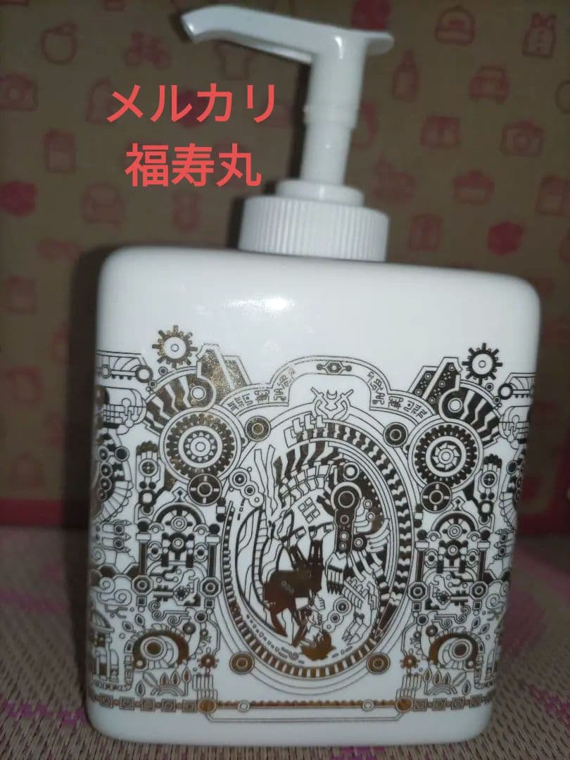 希少　テイルズ　オブ　ゼスティリア　ソープディスペンサー　缶バッジ付き　磁器