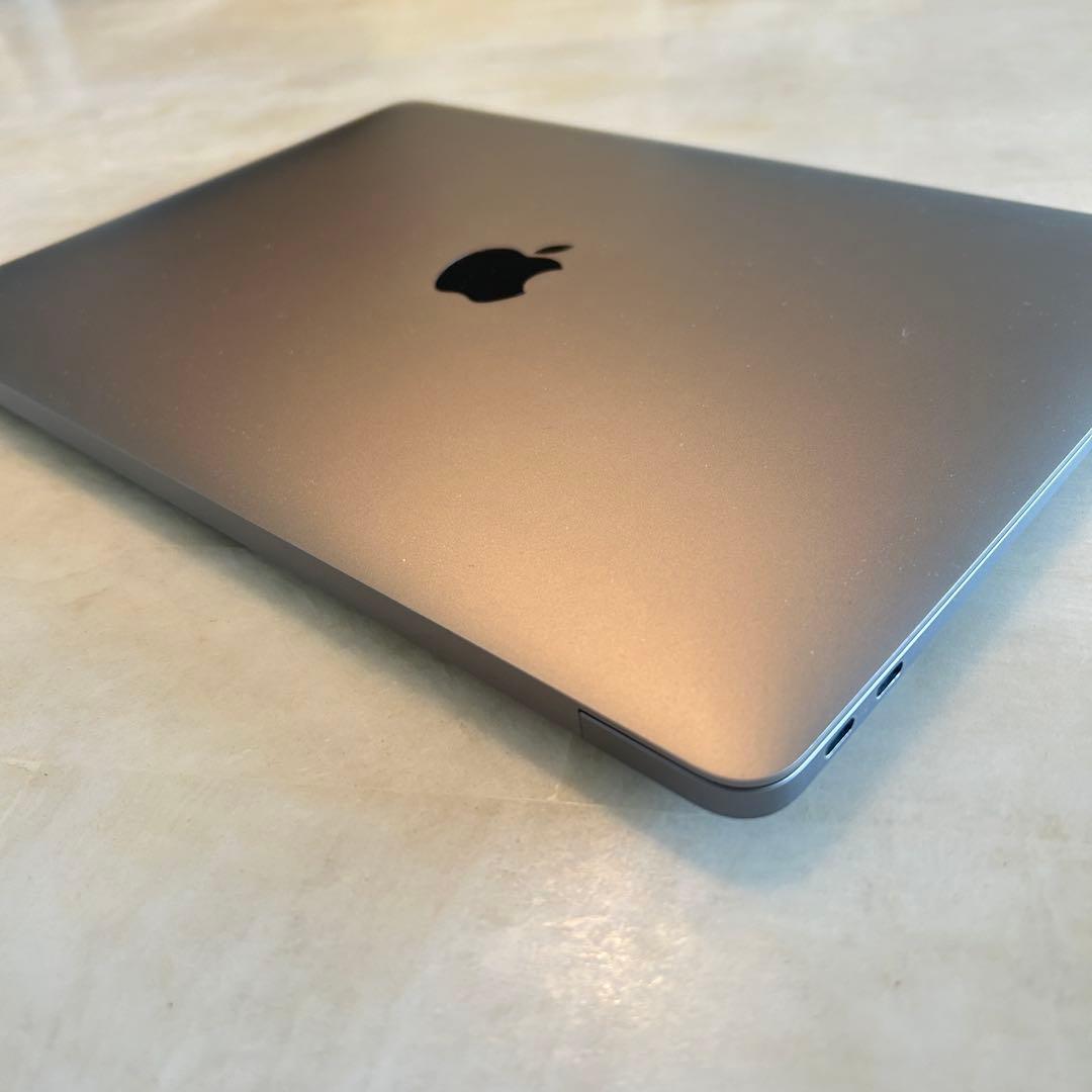 MacBook Air 2019 シルバー メモリ 16GB ストレージ1TB