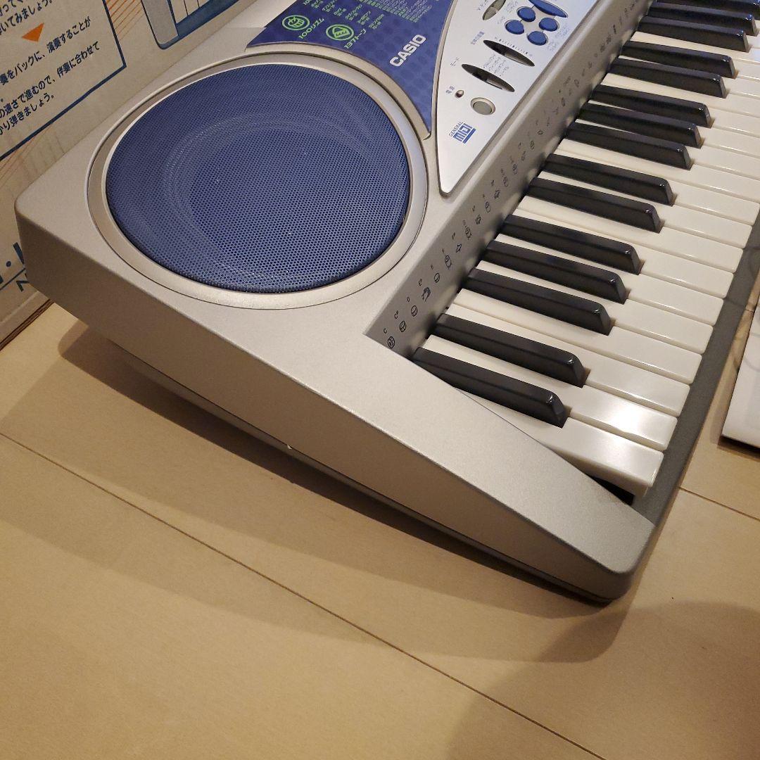 【美品】CASIO カシオ 光ナビゲーション 電子キーボード 61鍵 マイク付き