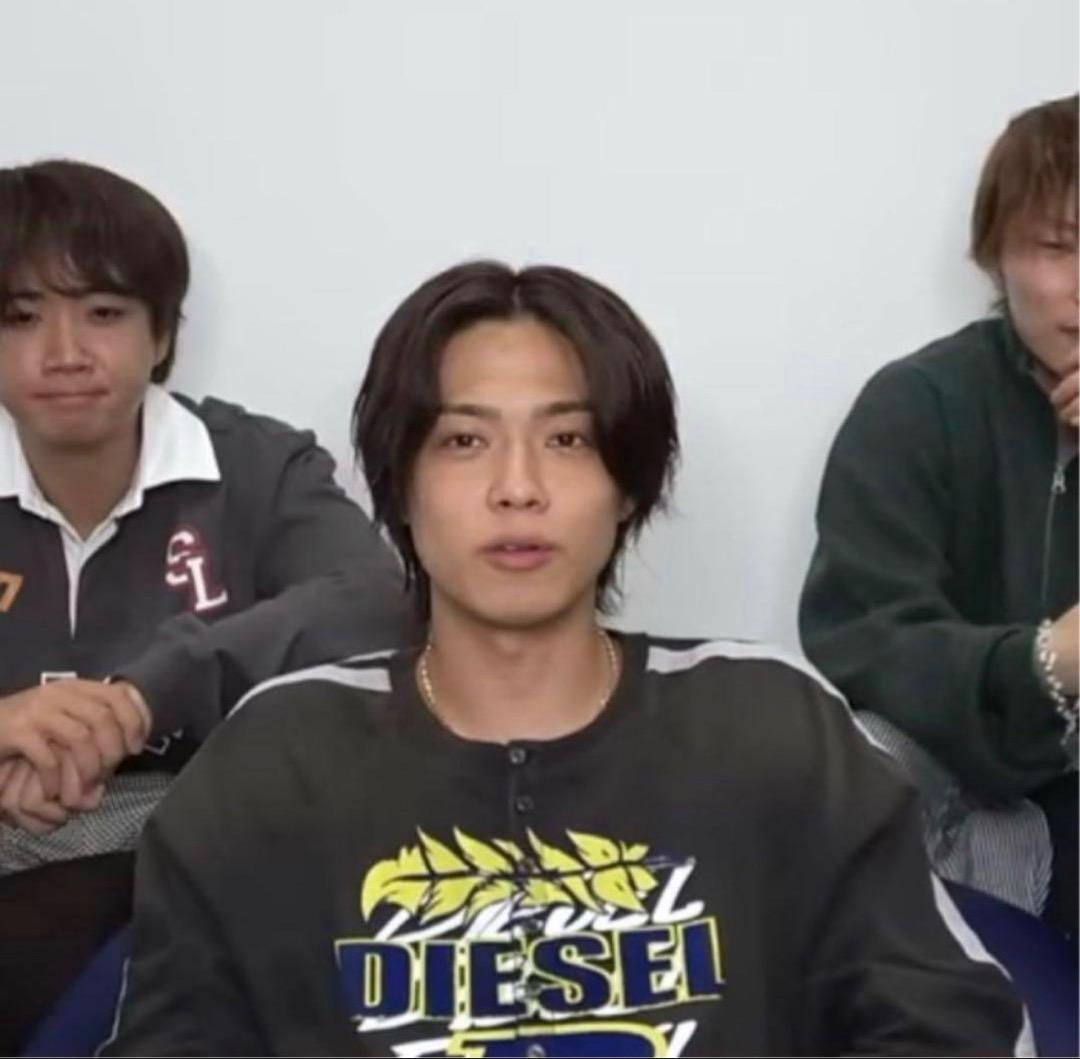 コ*グ様 コムドットやまと着用モデル　DIESEL パーカー