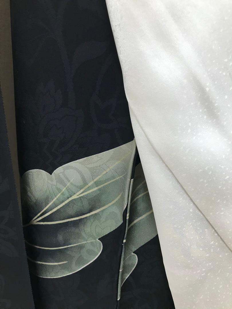 振袖　未仕立て品　モダンな牡丹柄