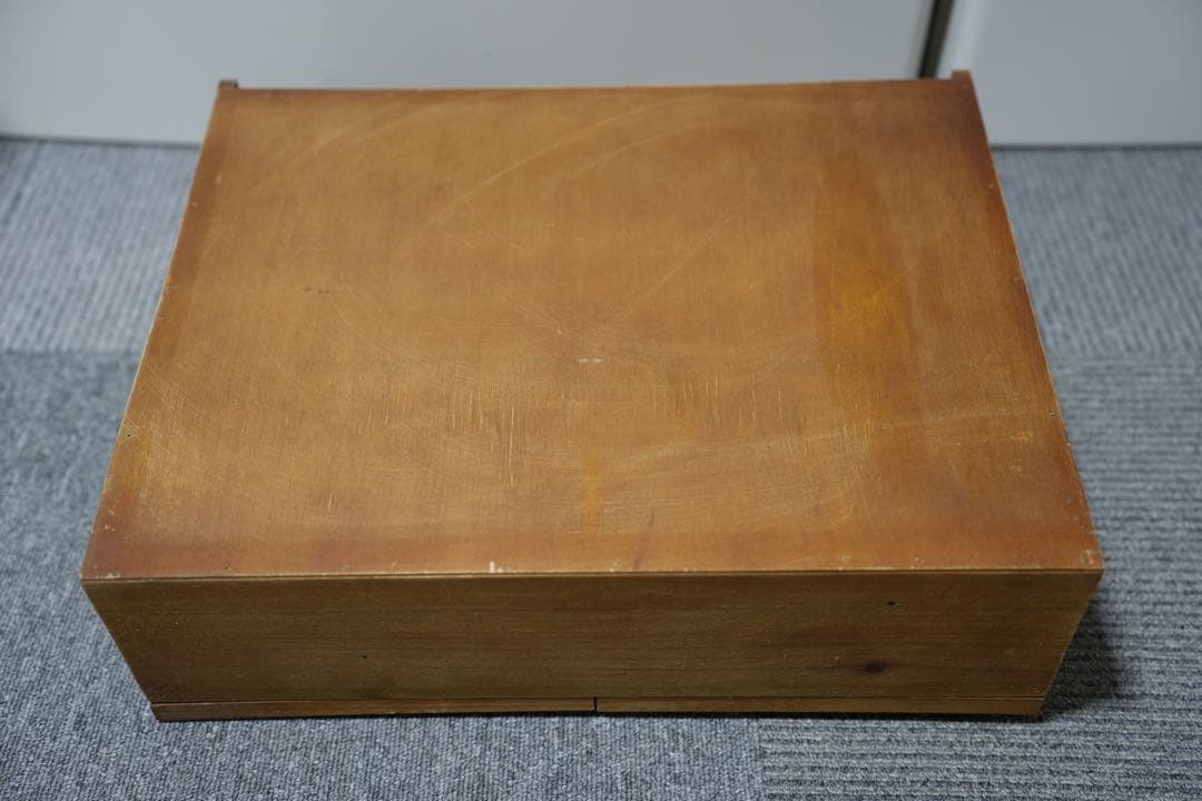 ガラスケース　コレクション アンティーク調　キャビネット　古道具　ショーケース