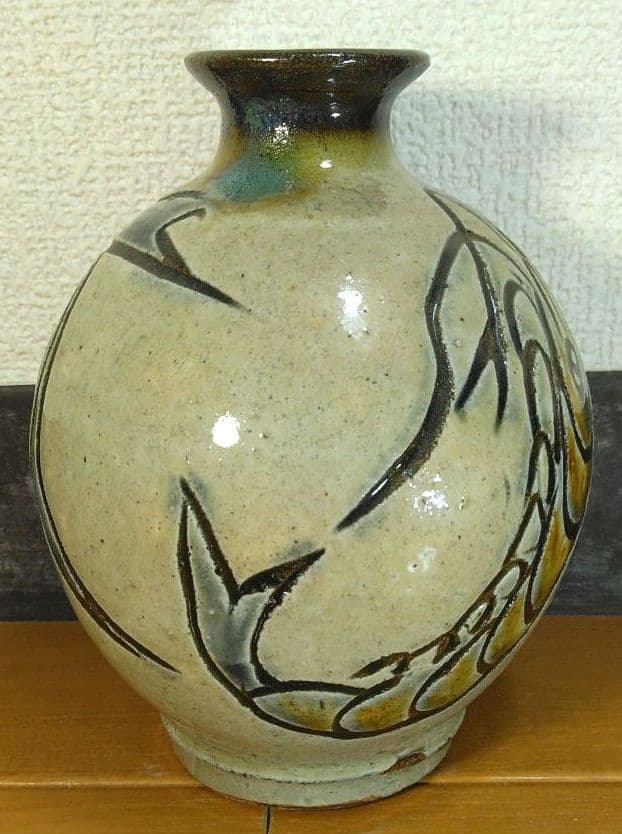 人間国宝 金城次郎 壷屋焼 花瓶 栞 共箱 壺屋焼 やちむん 珍品上作花瓶 美品