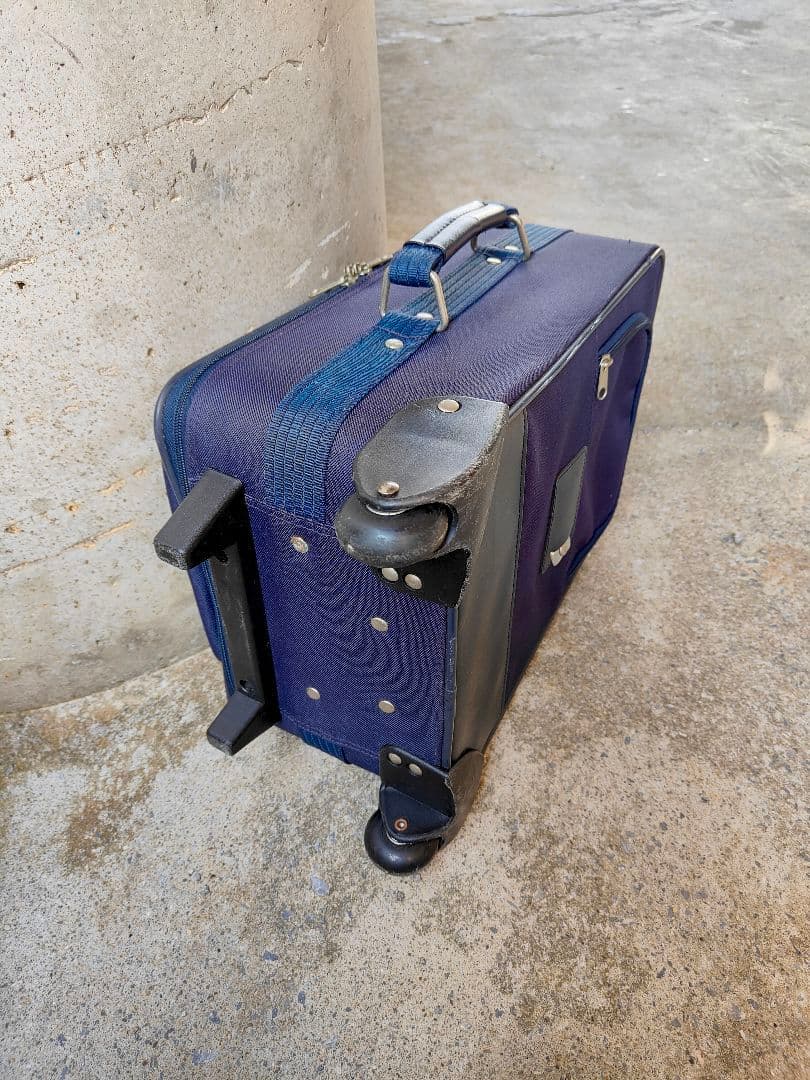 航空会社仕様スーツケース濃紺 ヴィンテージ　1980年代