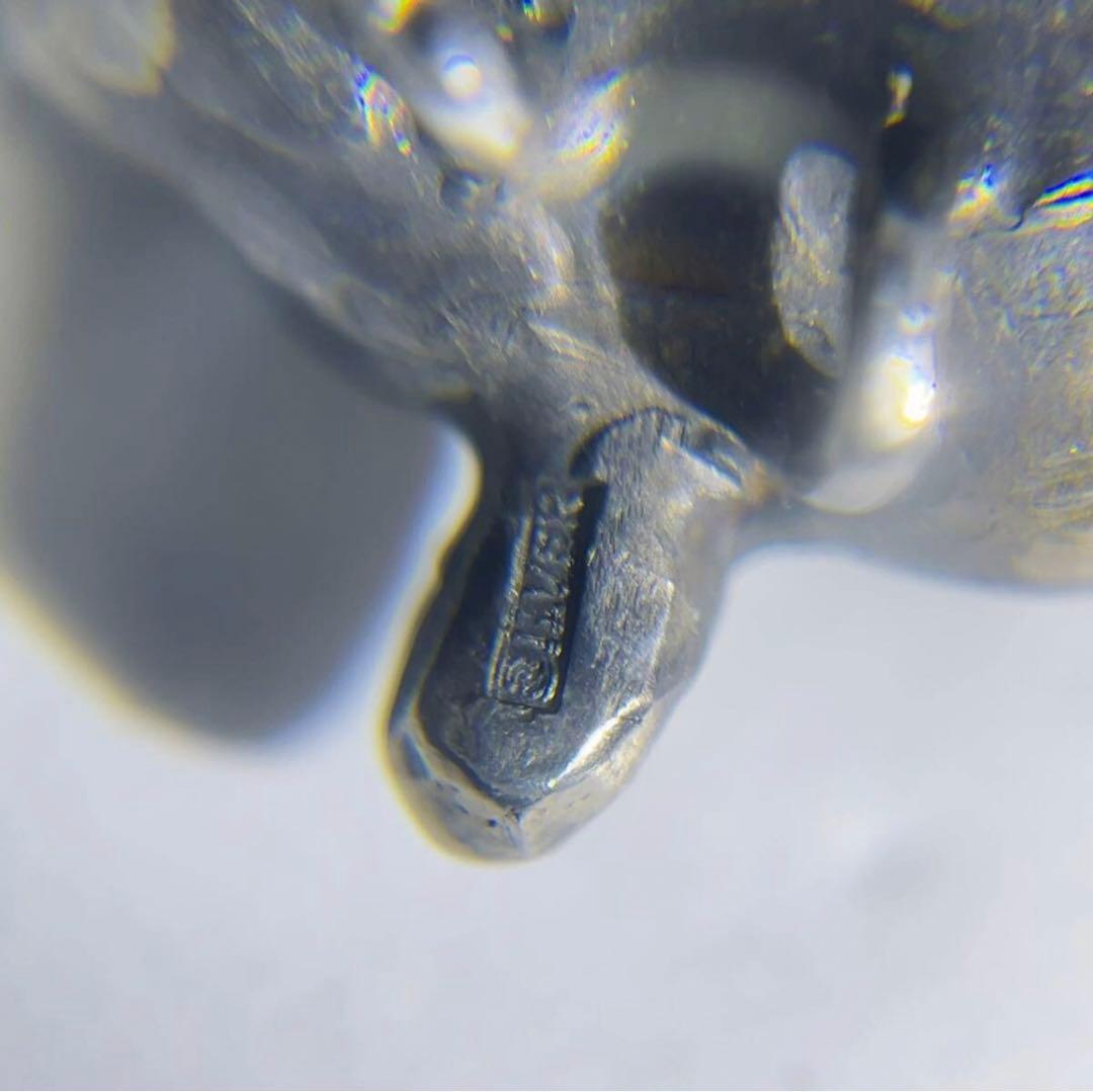 金工作家 松江美枝子作 銀製 ブローチ兼ペンダントトップ えんどう豆 サイン入り