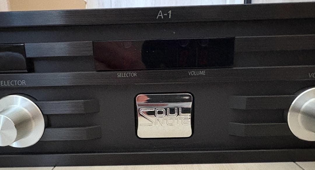 ★　超美品　保証あり　SOULNOTE A-1B　プリメインアンプ ブラック　★