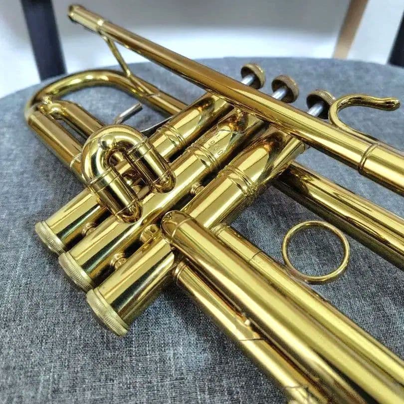 トランペット Bach 180ML 37 ✩ ライトウェイトモデル