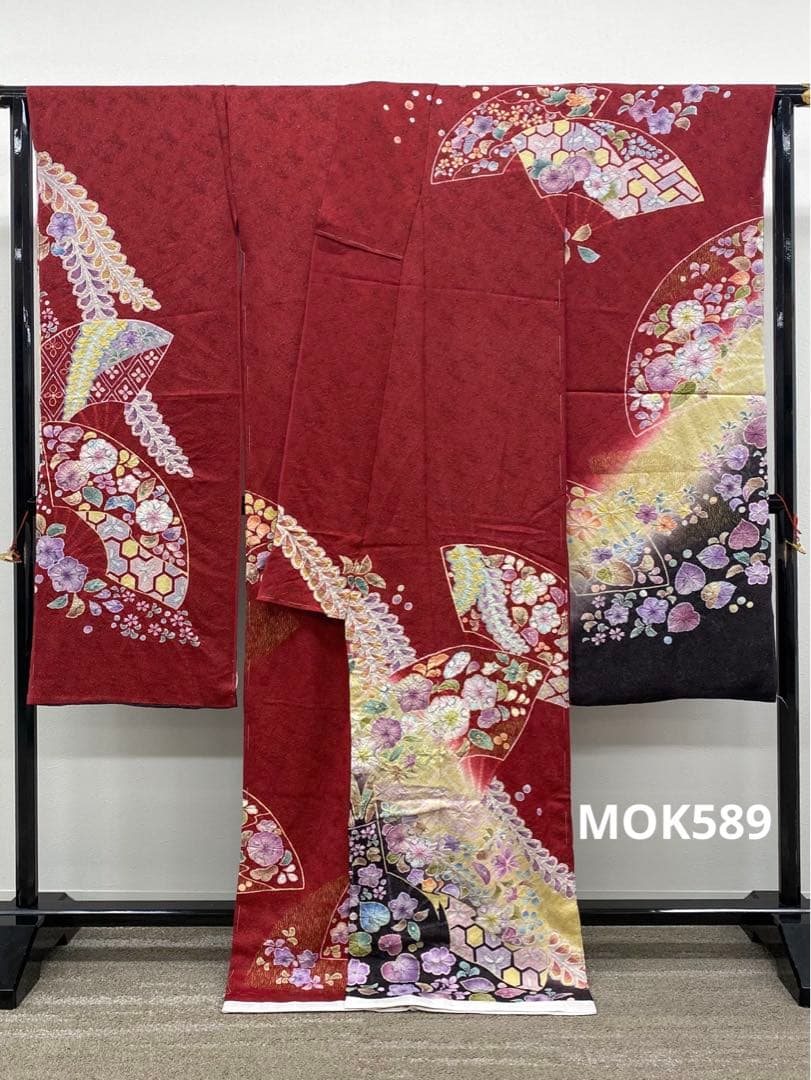 振袖 仮絵羽 銀通し 金彩 紋意匠 絞り 辻が花 正絹 未仕立て品 八掛付き