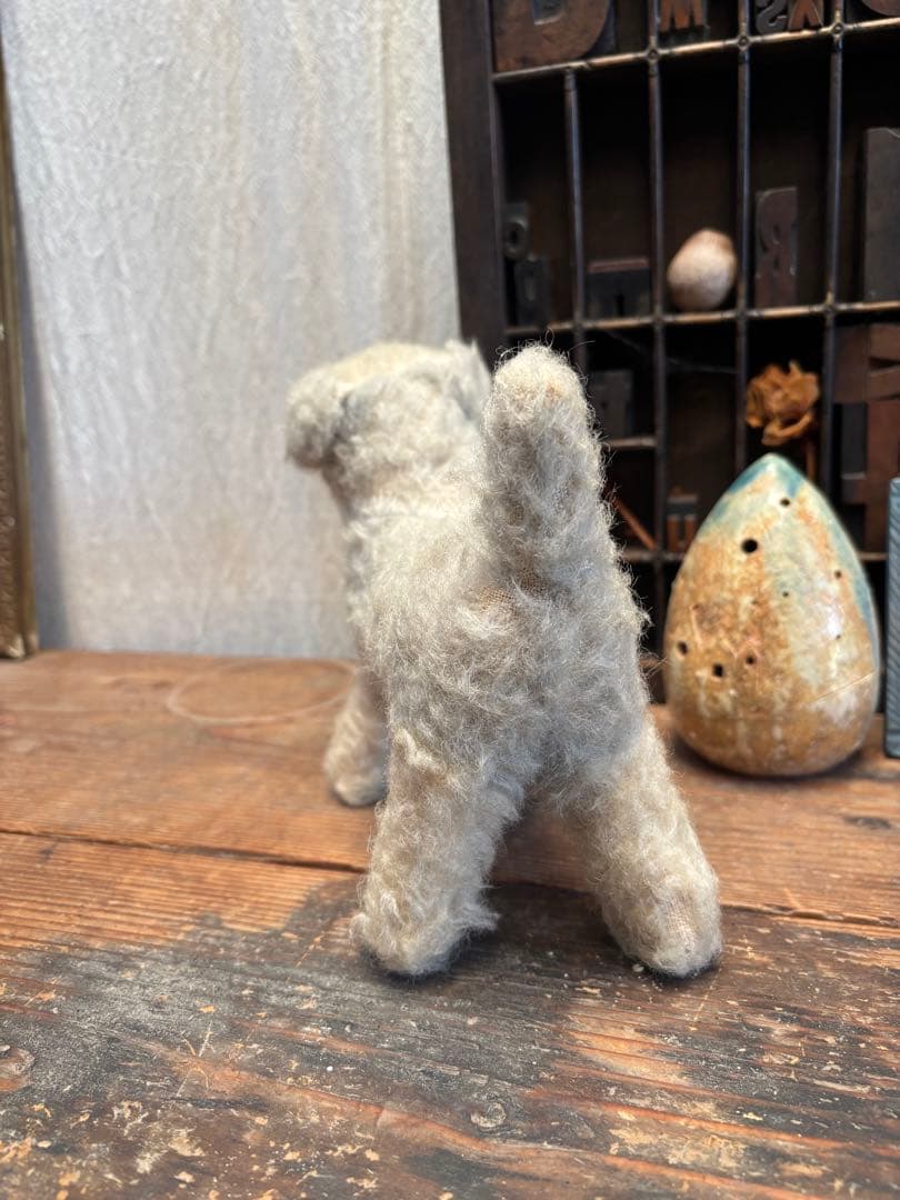 時を超えて愛される　テリア犬　ぬいぐるみ　フランス　ビンテージ