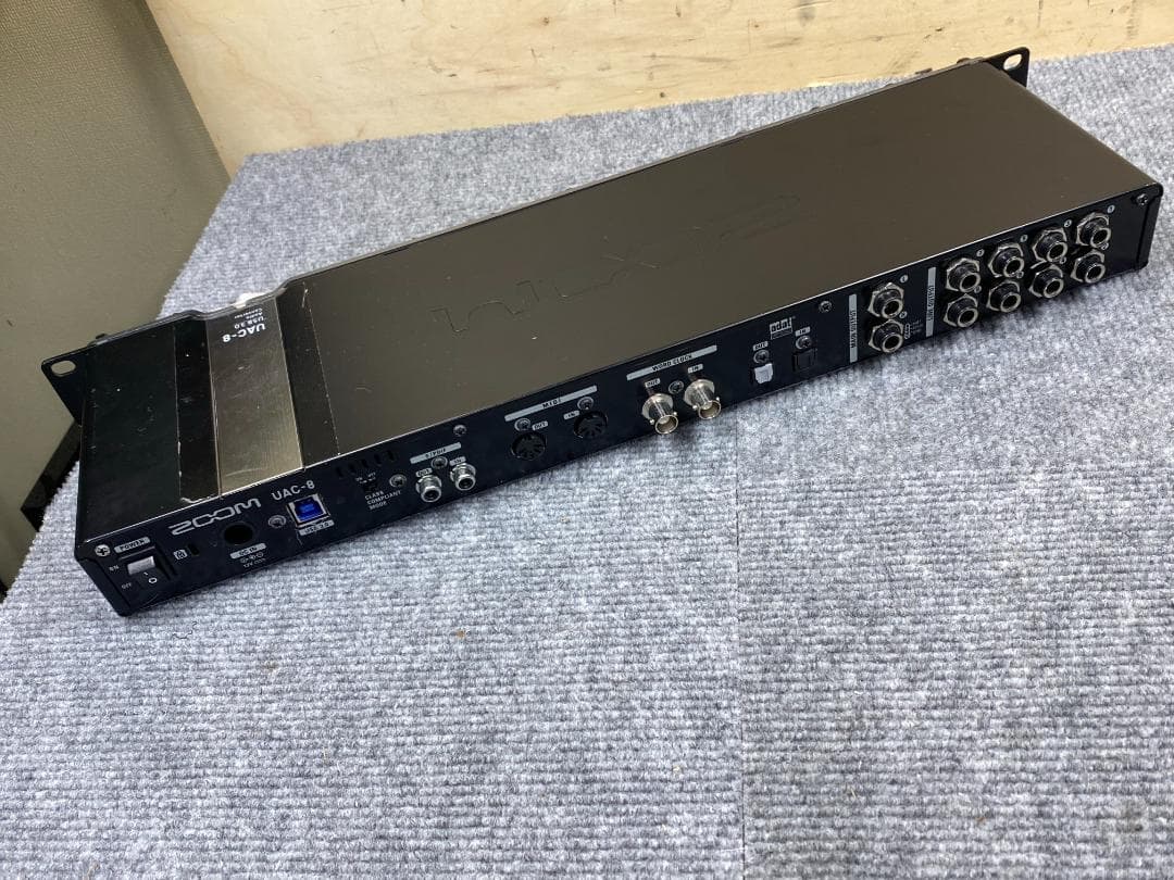 ZOOM UAC-8 オーディオインターフェース