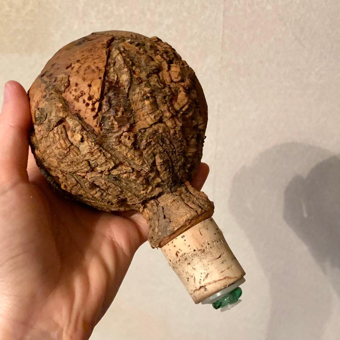 樹皮コルクで覆われたガラス瓶(スクエア)