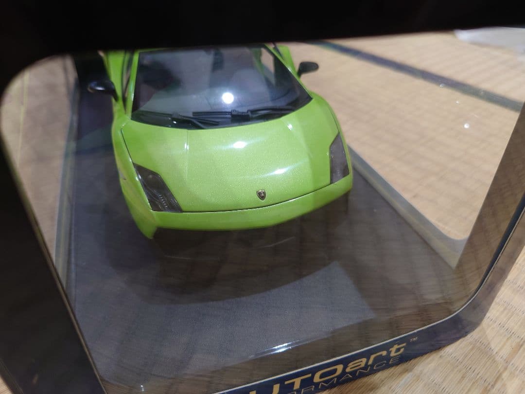 オートアート　ランボルギーニ　ガヤルド　グリーン　1/18