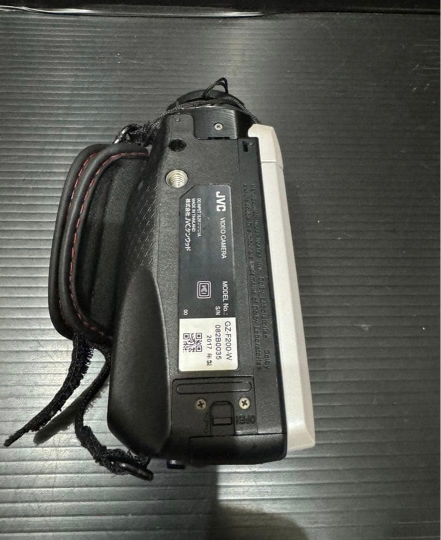 JVC ビデオカメラ『GZ-F200-W』