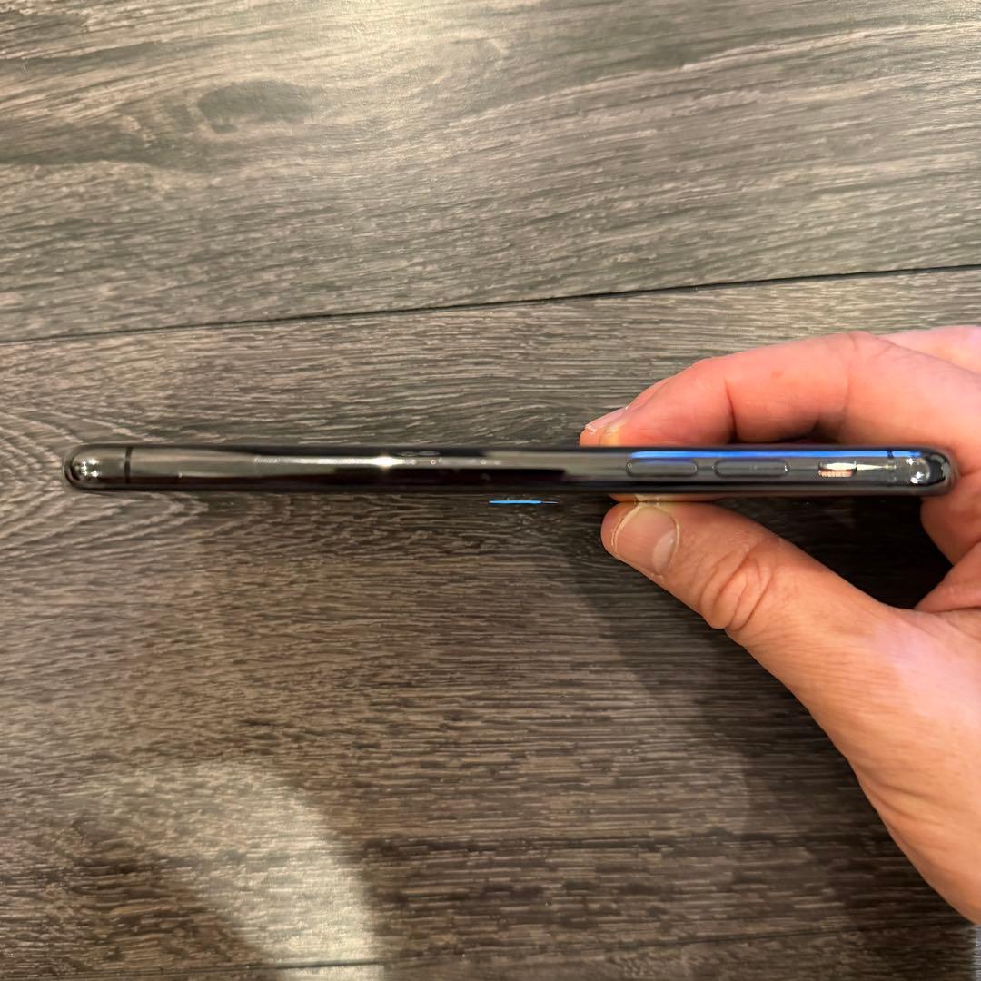 iPhone Xs 64GB スペースグレイ 本体のみ