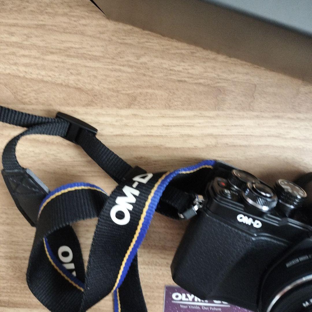 OLYMPUS OM-D E-M10 Mark II ダブルズームキット