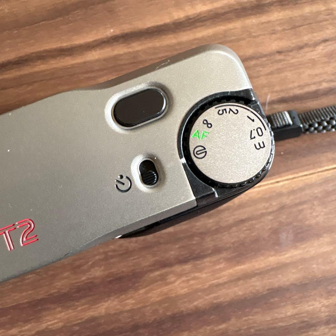 【高級コンパクトカメラ・希少】 Contax T2 チタンクローム