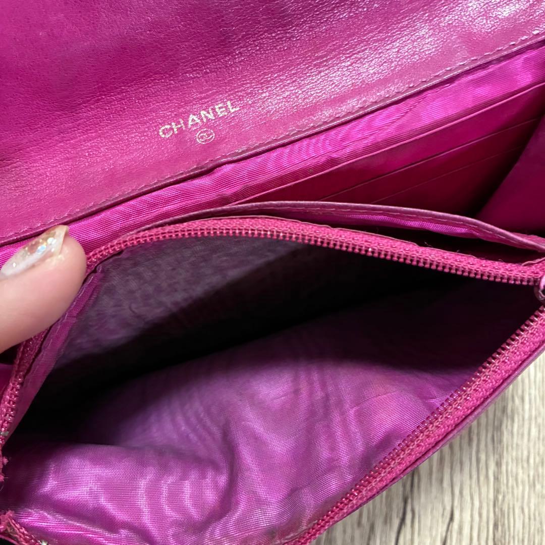 CHANEL 二つ折り財布