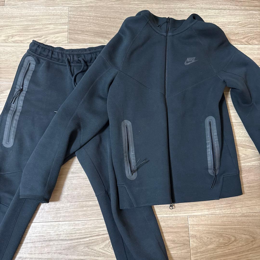NIKE ナイキテックフリース　セットアップ