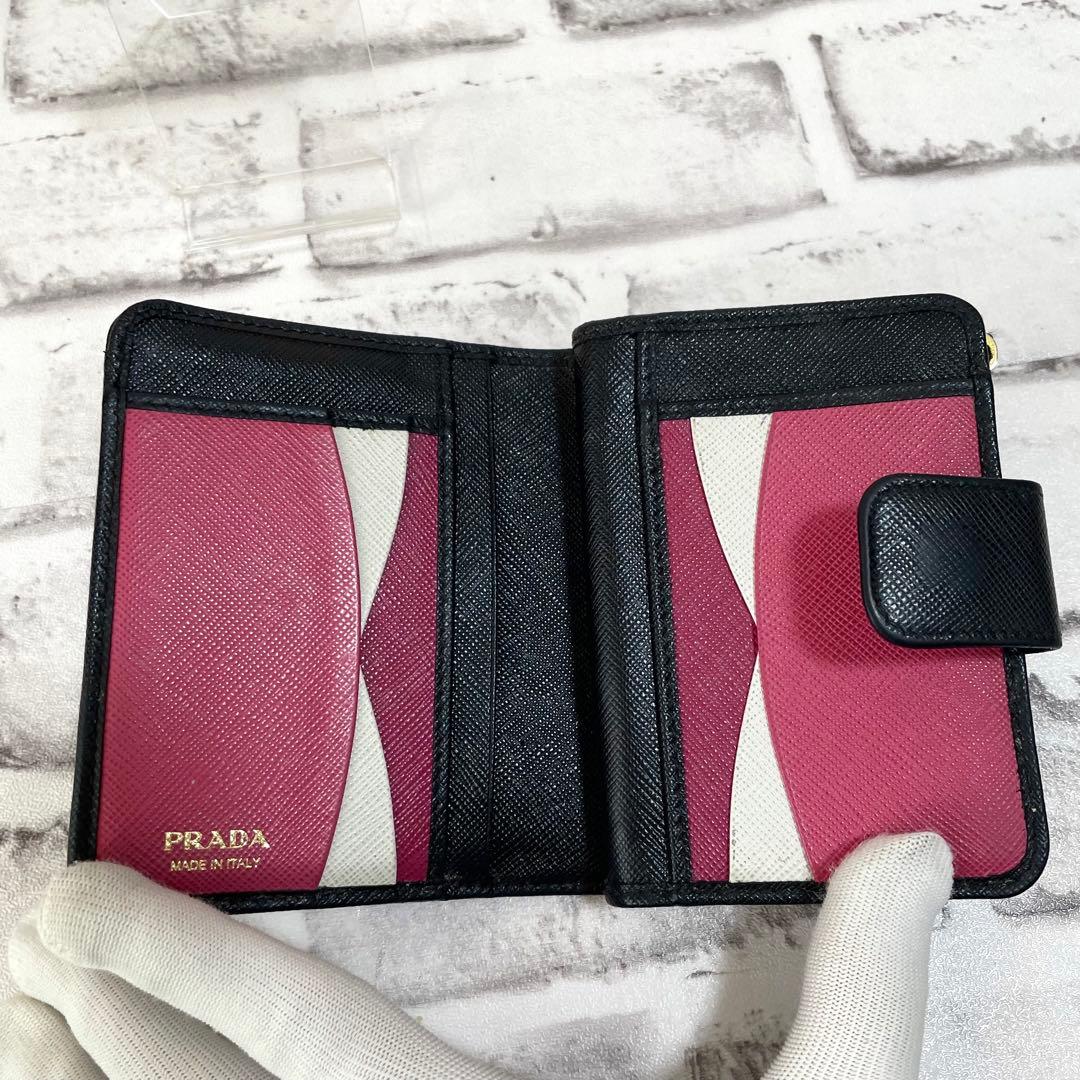 未使用級✨プラダ　現行　２つ折り財布　バイカラー　黒×ピンク　RFIDタグ