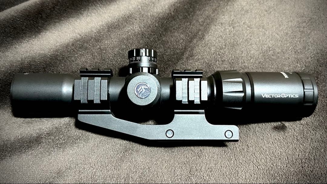 VECTOR OPTICS Mustang 1.5-4x30 スコープ