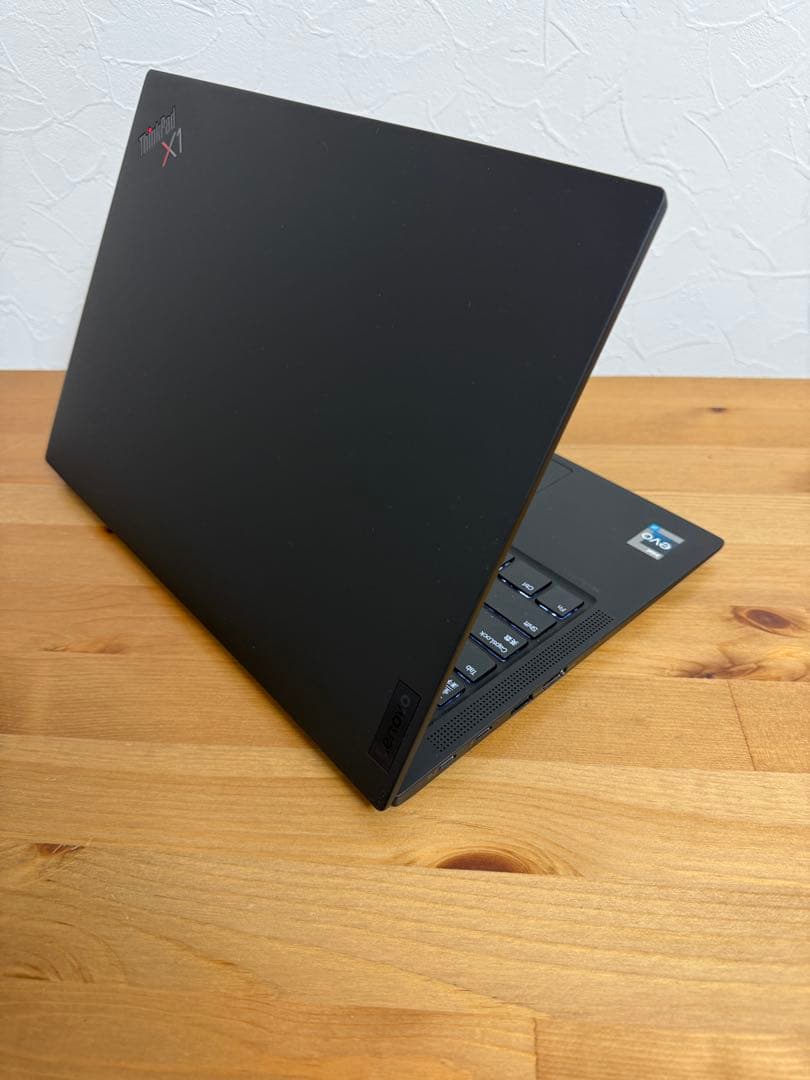 高性能ThinkPad X1 Carbon Gen11 13代i7 16G 2T