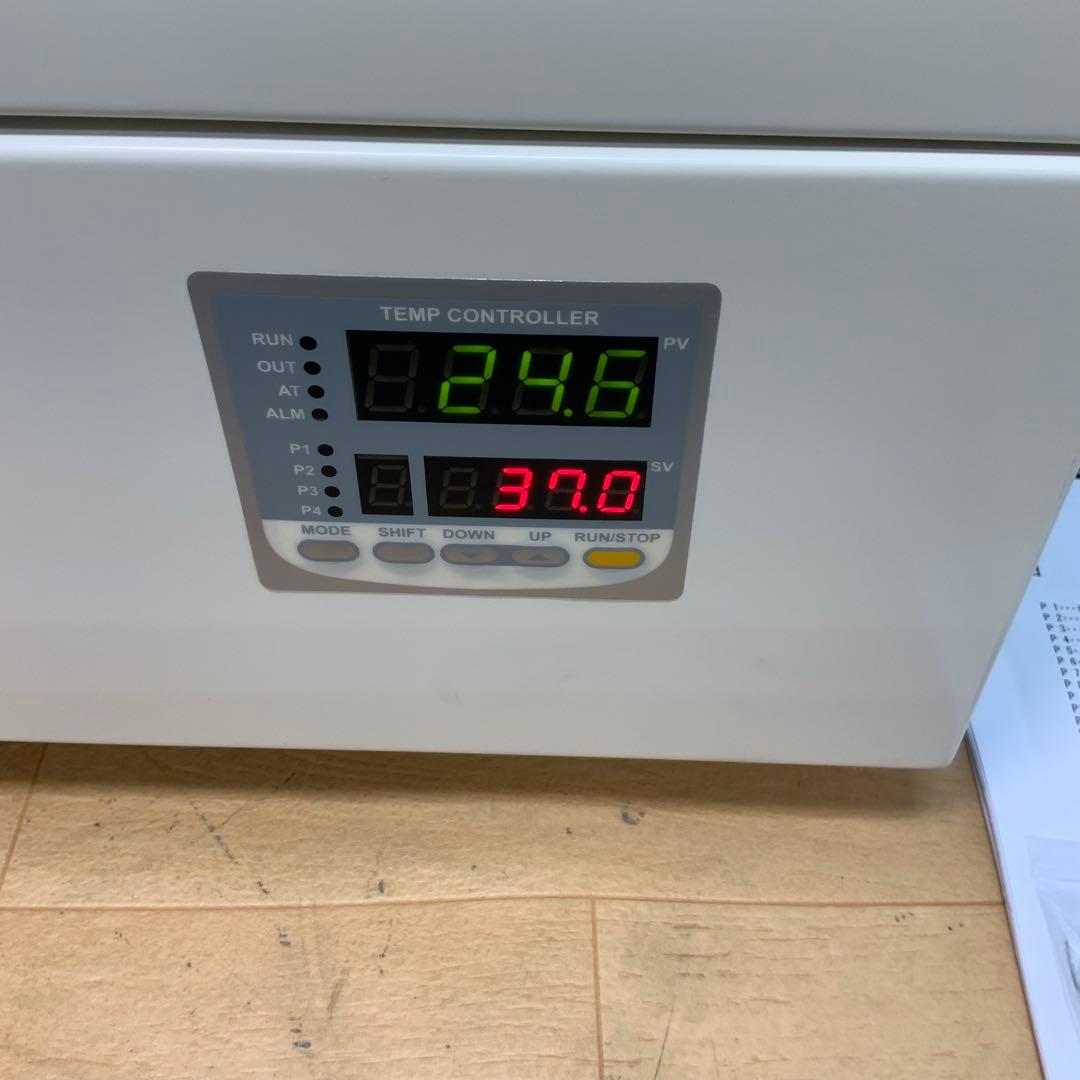 Y*O様 アズワン　インキュベーター　EIP-300B