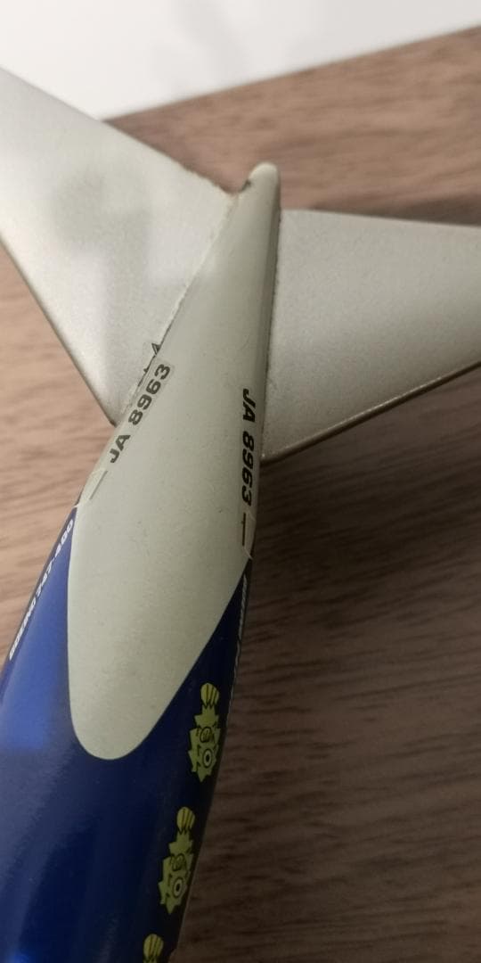 マリンジャンボ 747-400D ANA 【木造模型】　スケール 1/200